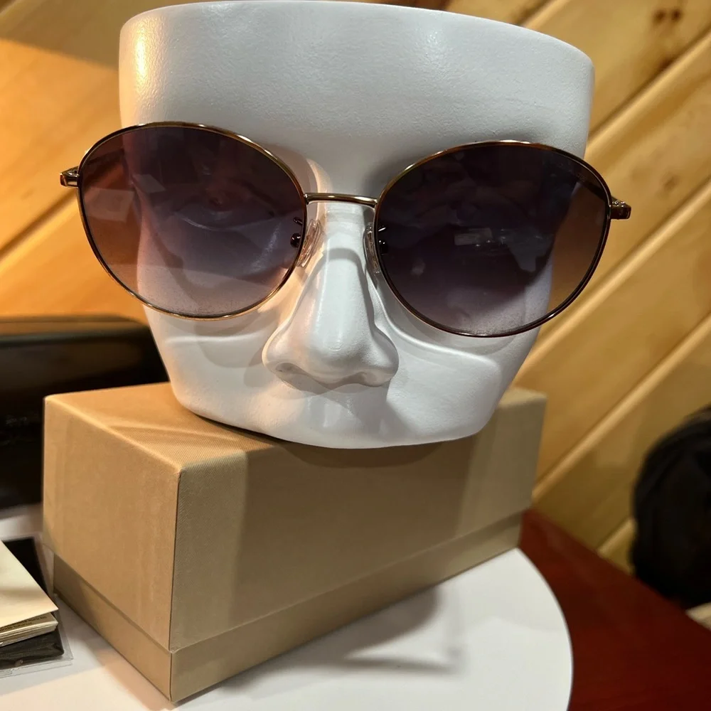 COACH NWT Lia Round Violet Gradient Sunglasses - Picture 2 of 9